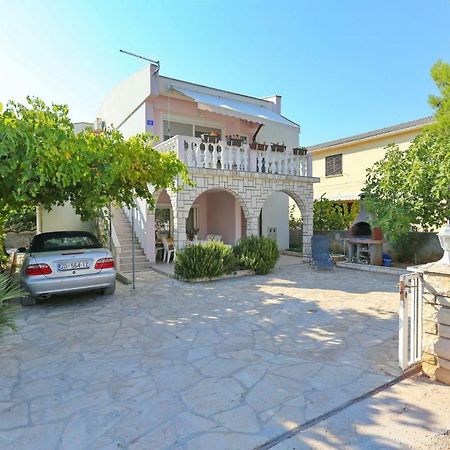 Villa Neyla Vir Exterior photo